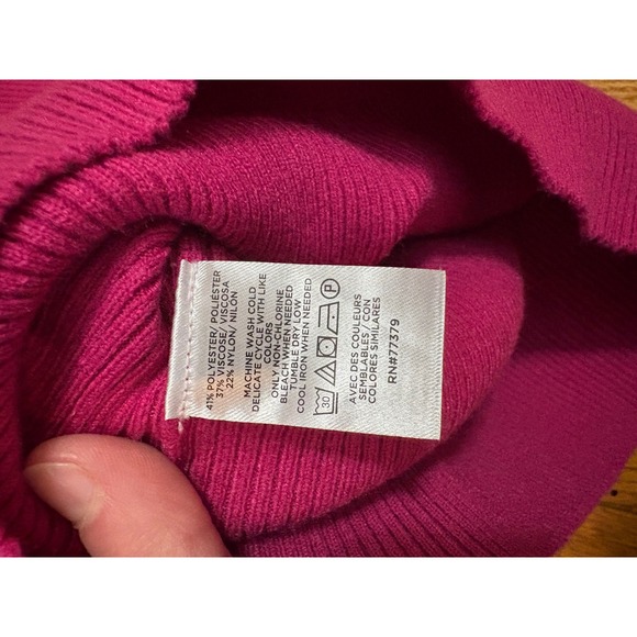 Ann Taylor Mock Neck Ribbed Sweater Fuchsia Pink Pearl Button Bell Sleeve XS NEW - Picture 8 of 8